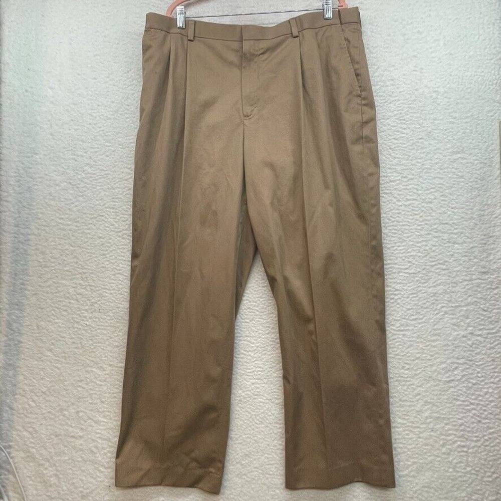 LL Bean Pants Mens 40 Brown Pleated Comfort Waist Golf Outdoor Chino Casual Prep